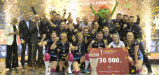 Chemik z pierwszym trofeum